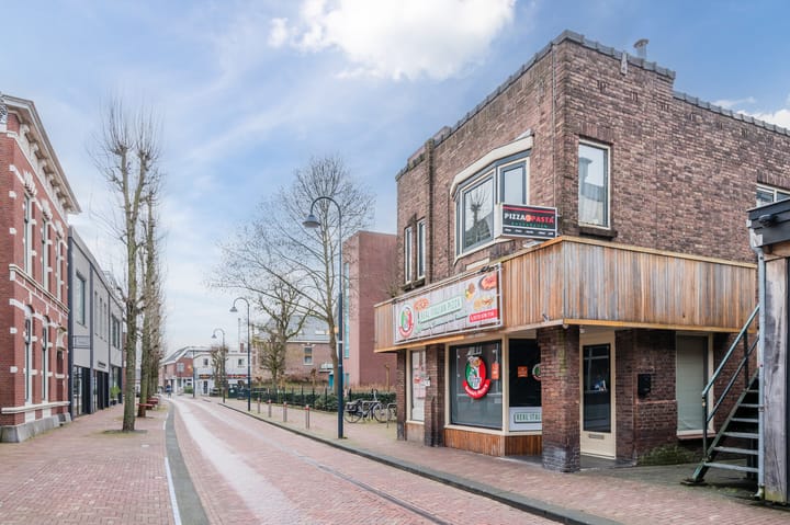 Photo 31 of Wilhelminastraat 8