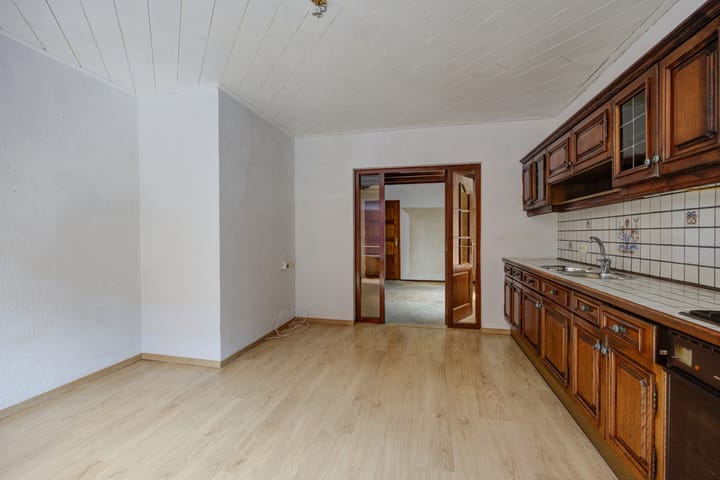 Foto 12 van Rucphensestraat 137