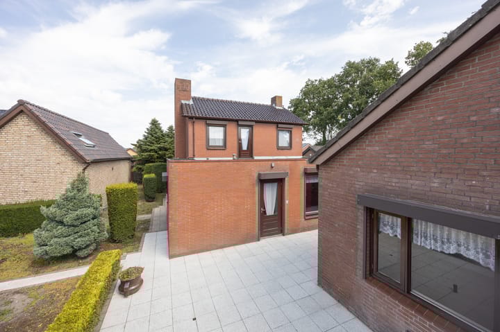 Foto 29 van Rucphensestraat 137