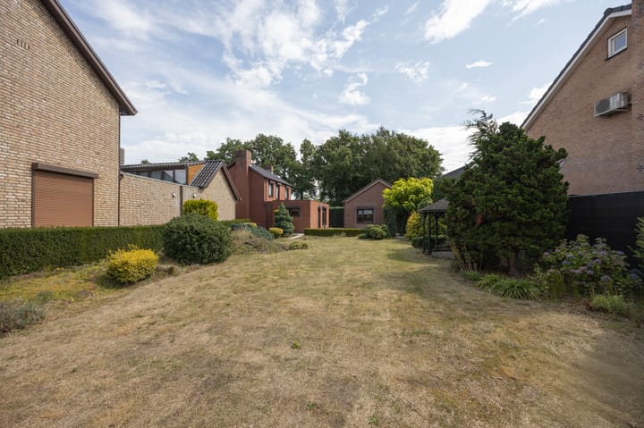 Foto 34 van Rucphensestraat 137