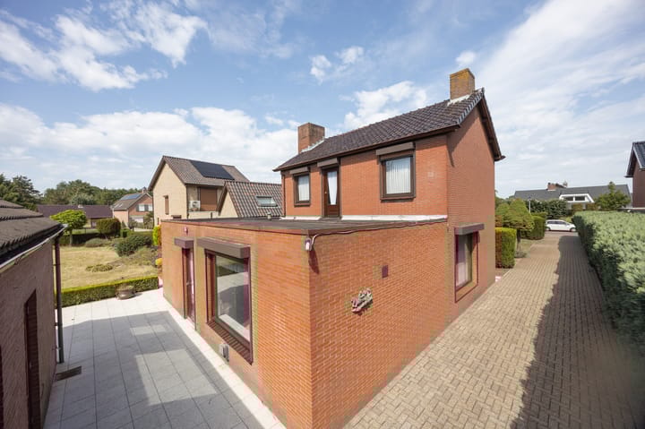 Foto 35 van Rucphensestraat 137