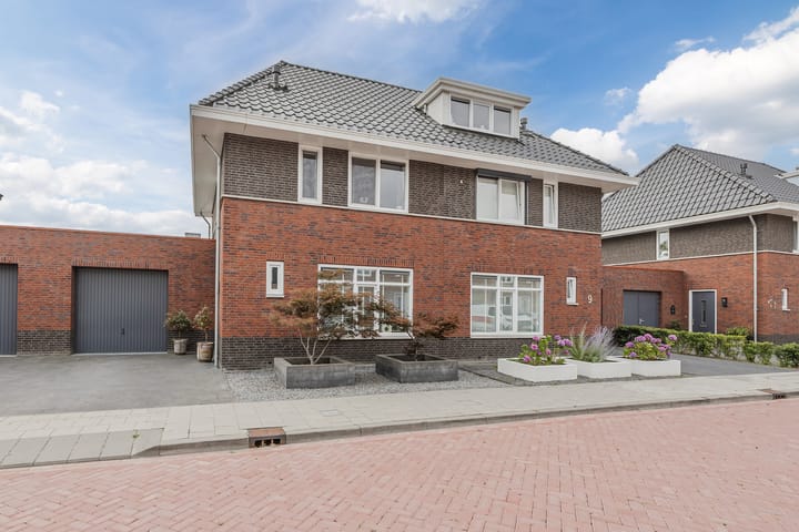 Foto 1 van Redoute 11