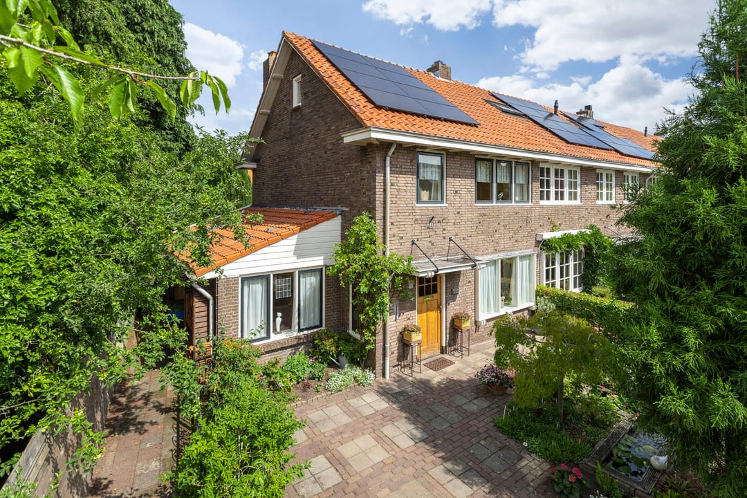 Foto 1 van Esschestraat 76