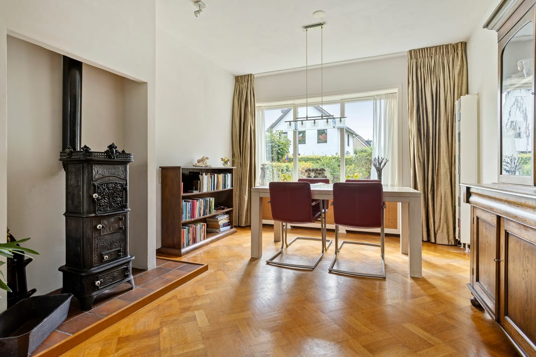 Foto 13 van Esschestraat 76