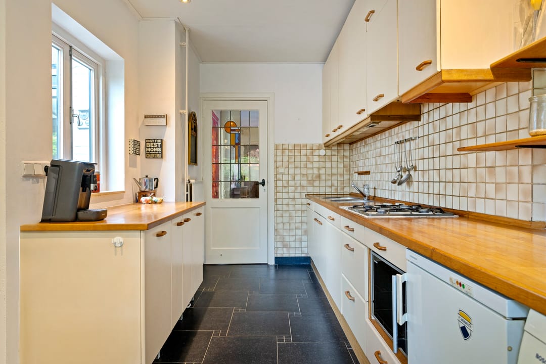 Foto 17 van Esschestraat 76