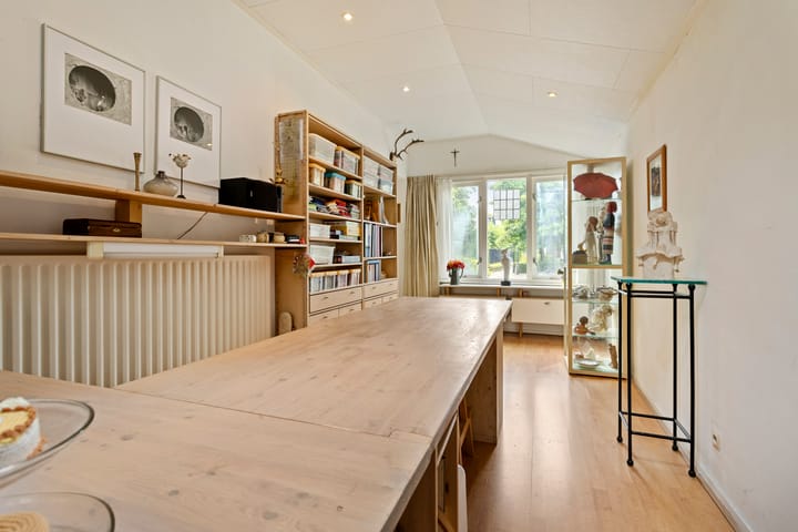 Foto 19 van Esschestraat 76