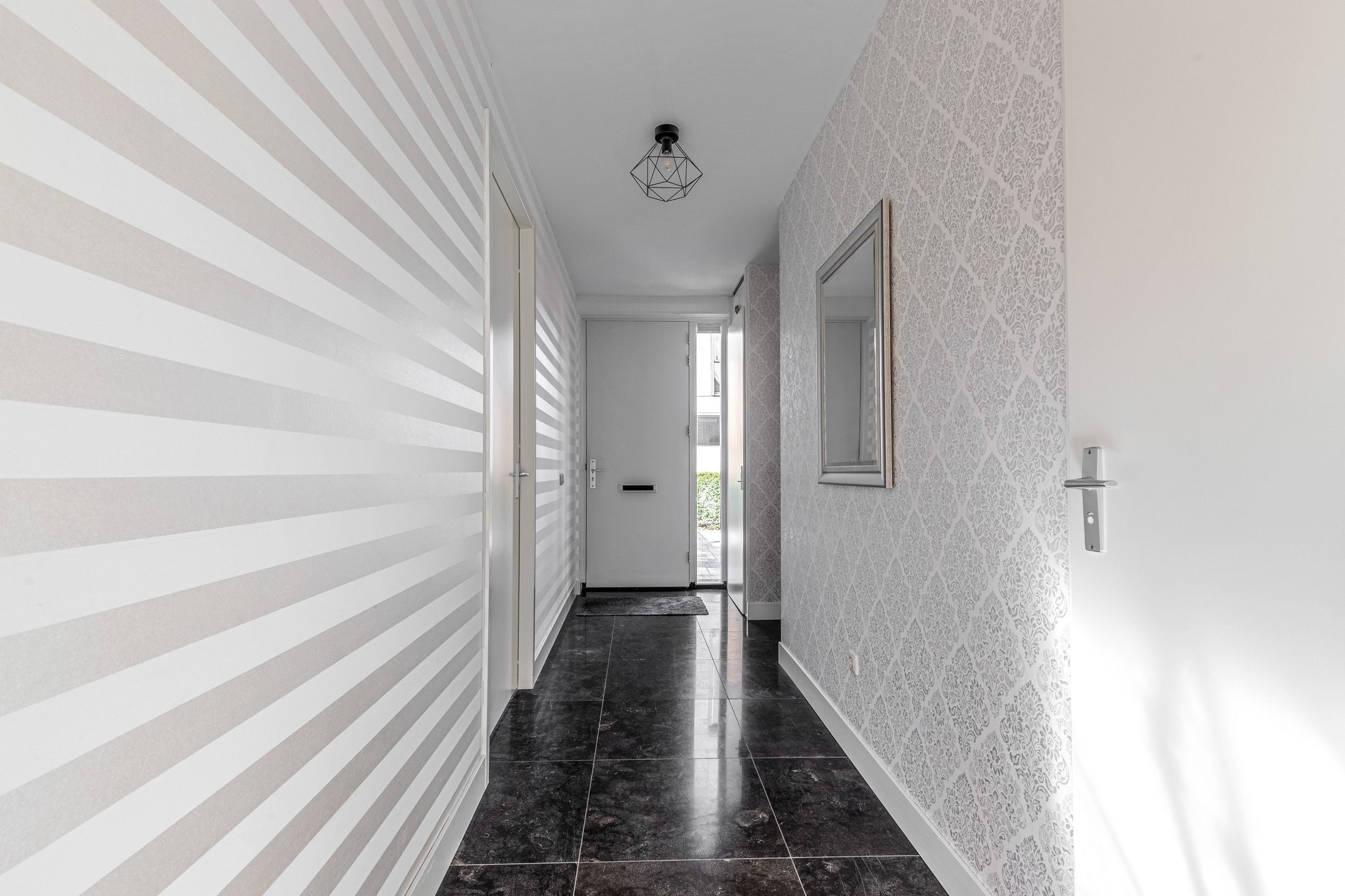 Photo 9 of Colonnade 97