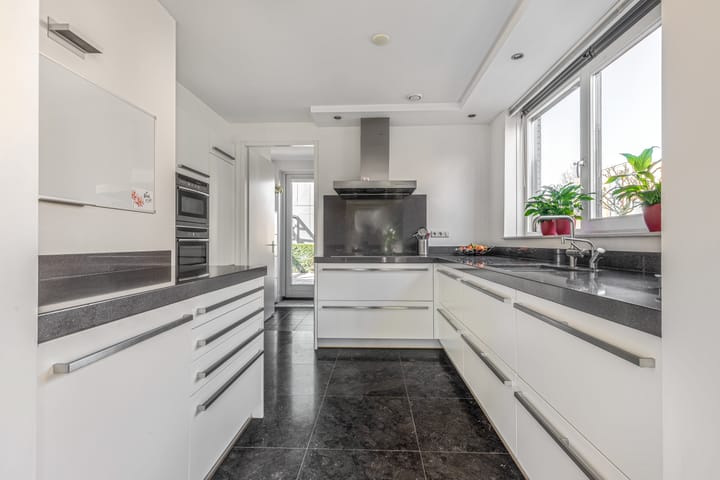 Foto 20 van Colonnade 97