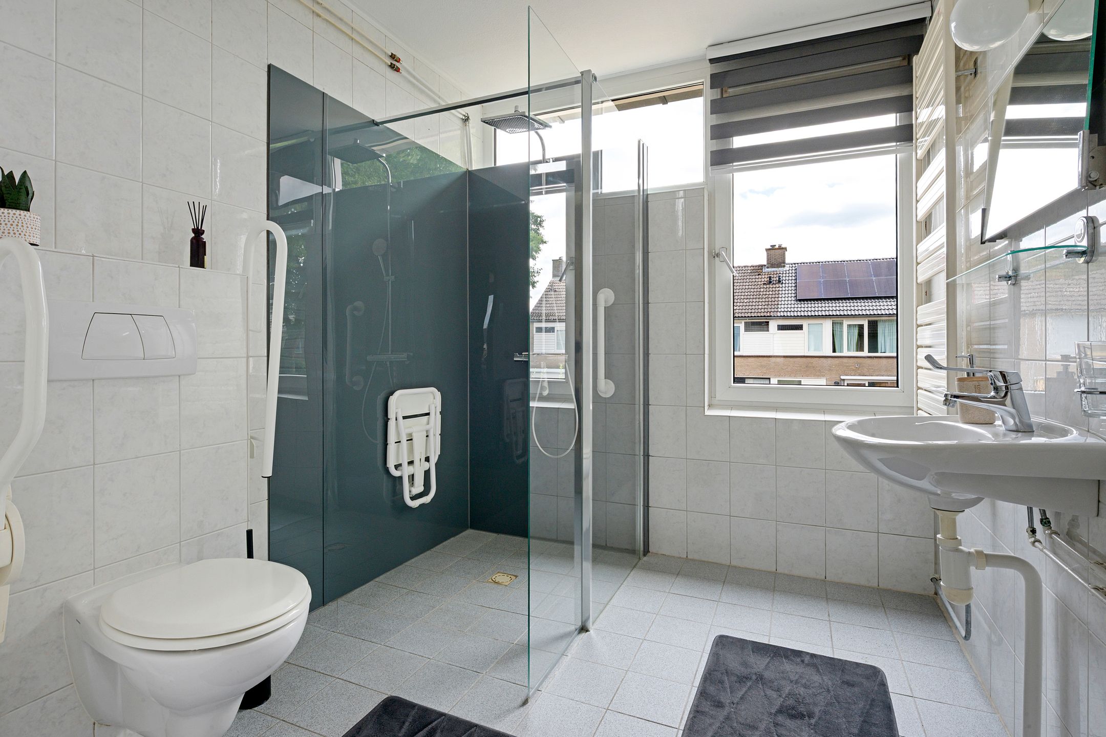 Foto 15 van Korenbloemstraat 14