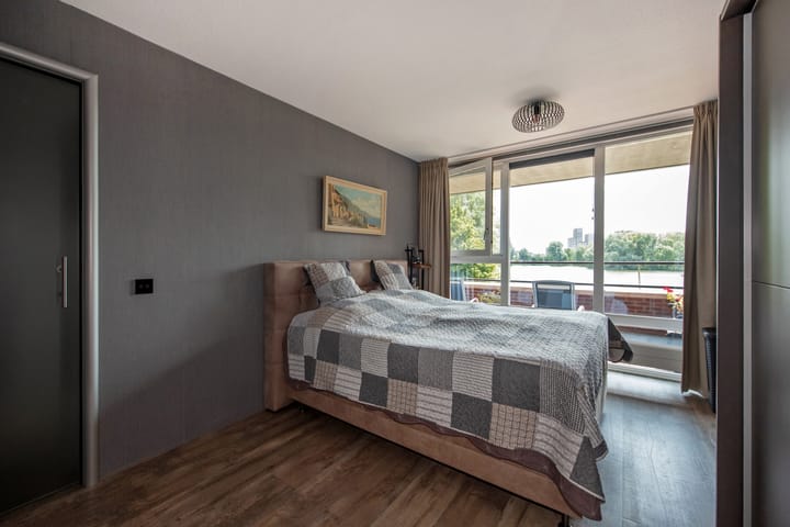 Foto 15 van Guirlande 186