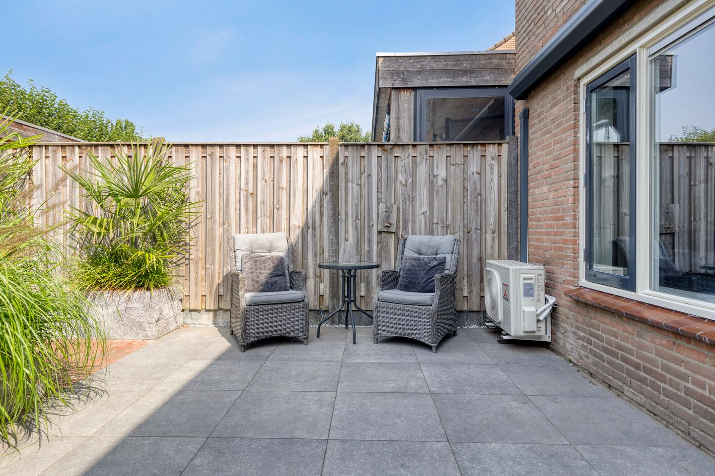 Photo 25 of Vermeerplantsoen 154