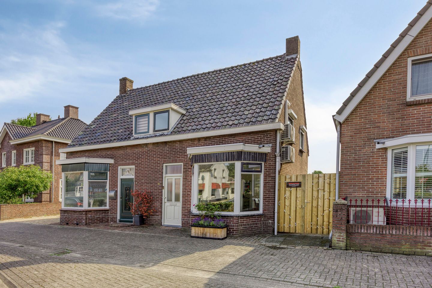 Foto 1 van Julianastraat 43