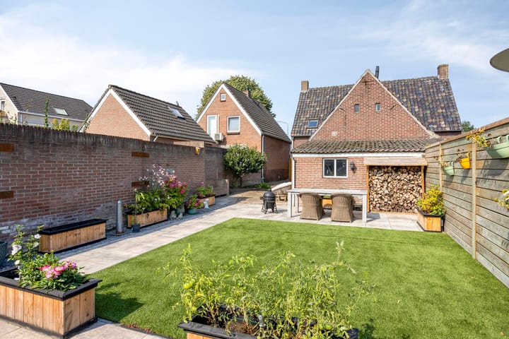 Foto 2 van Julianastraat 43