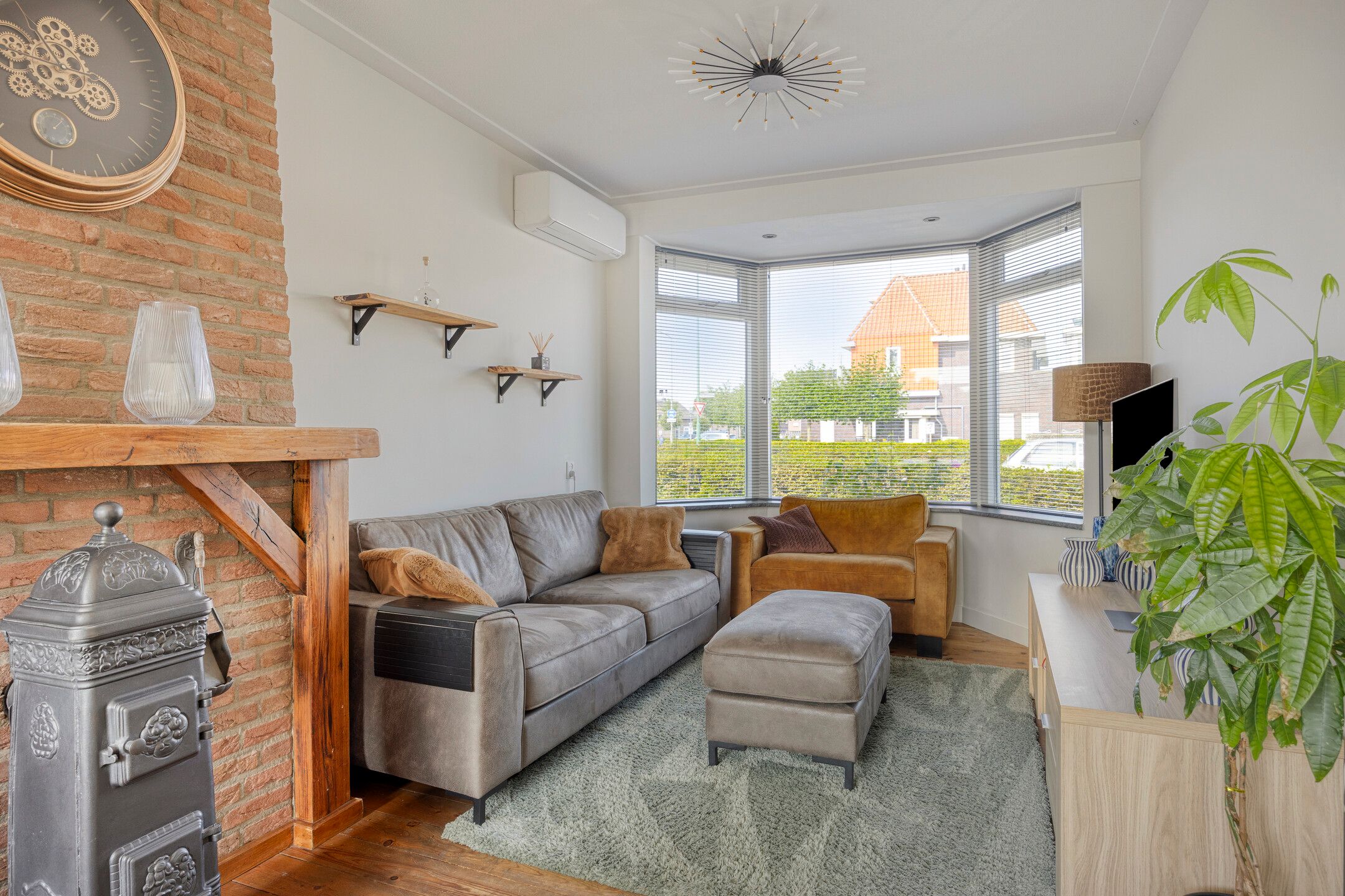 Photo 3 of Julianastraat 43