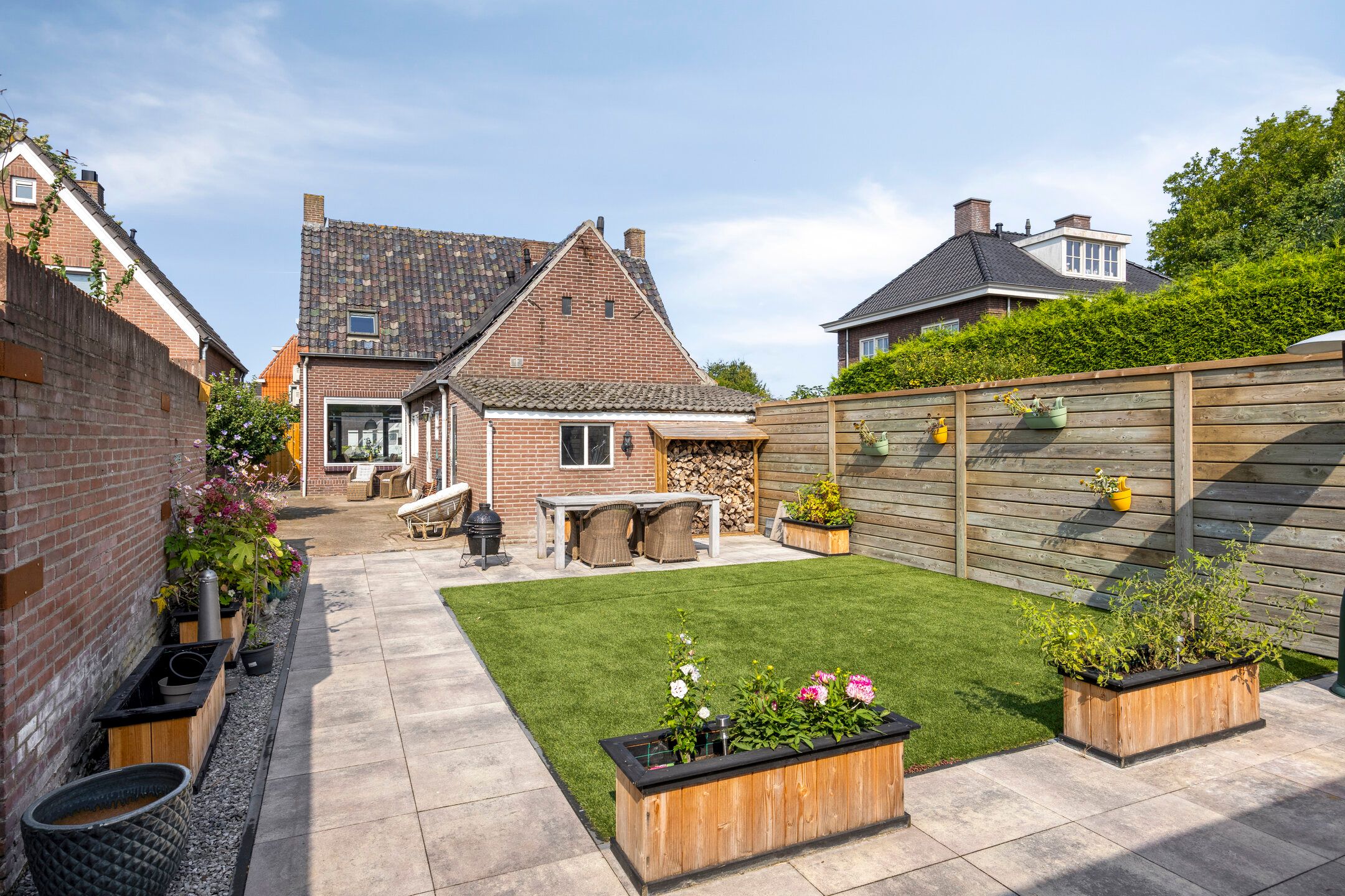 Photo 21 of Julianastraat 43