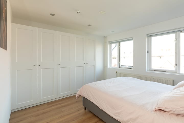 Foto 17 van Röntgenstraat 28