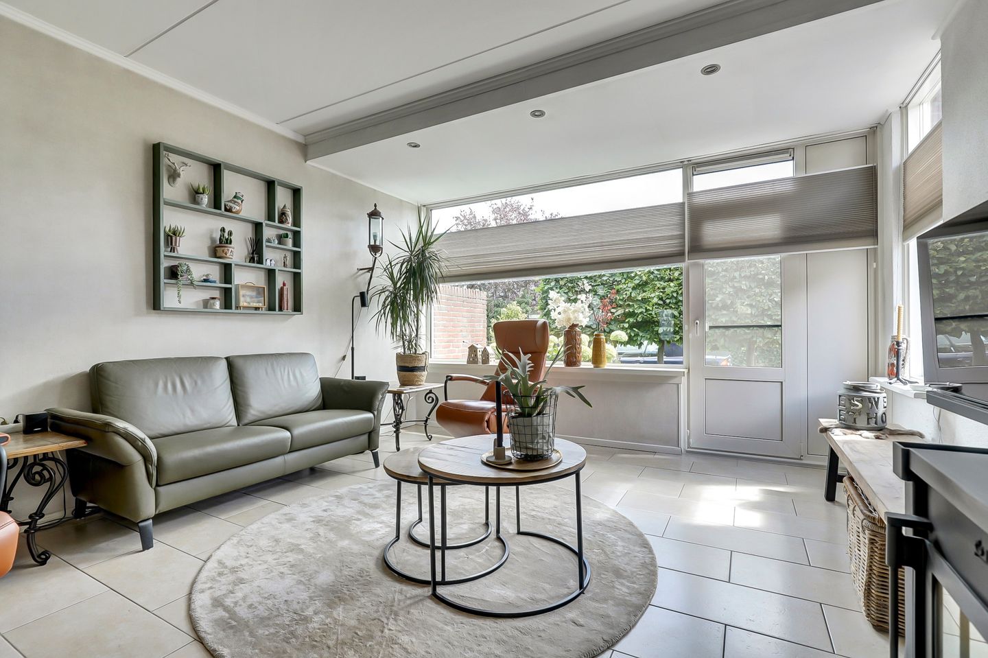 Photo 10 of van Hogendorpstraat 11