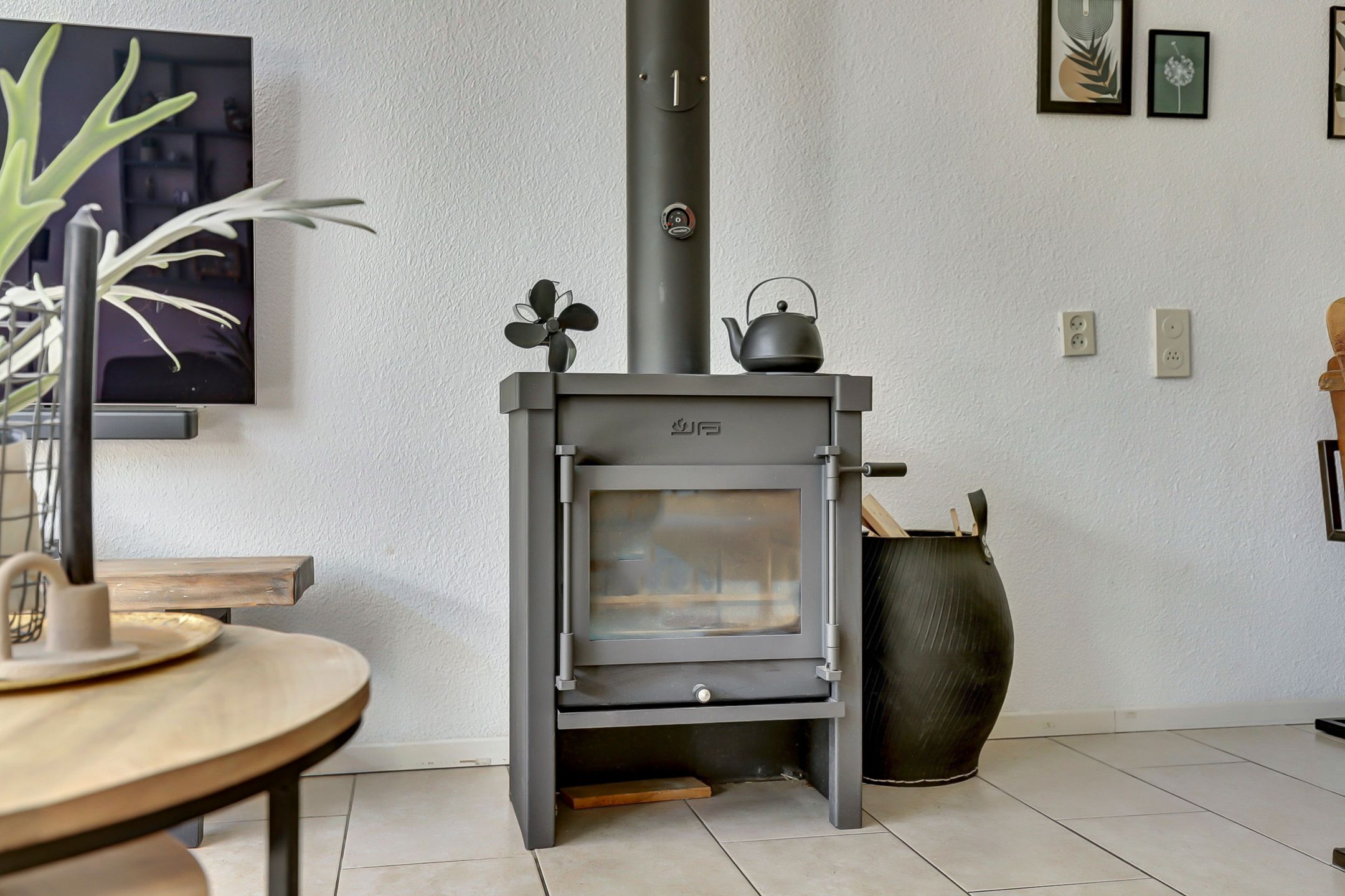 Photo 12 of van Hogendorpstraat 11