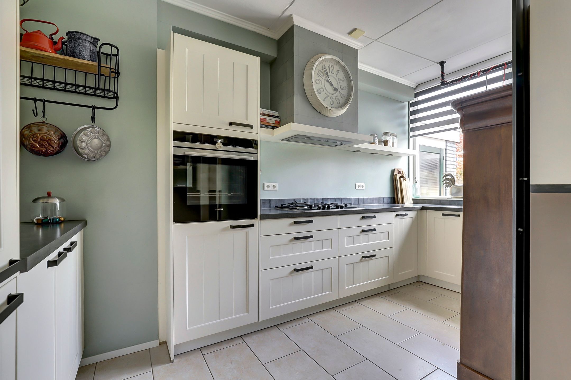 Photo 15 of van Hogendorpstraat 11