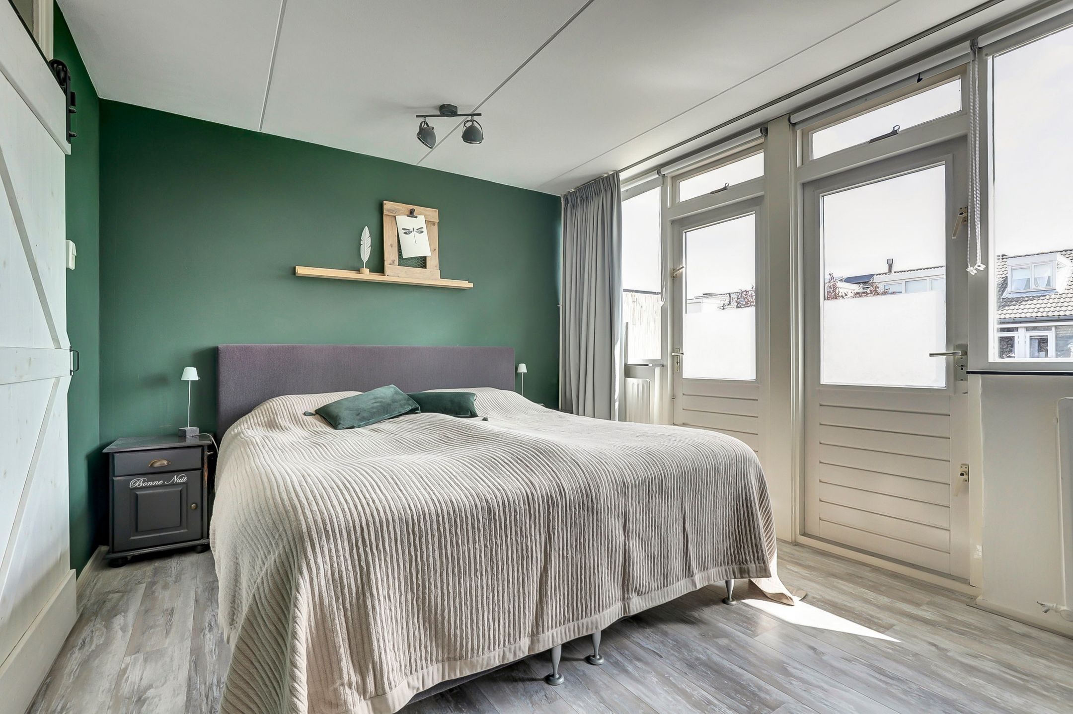 Photo 18 of van Hogendorpstraat 11