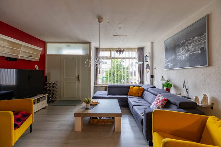 Photo 6 of Schaepmanstraat 86