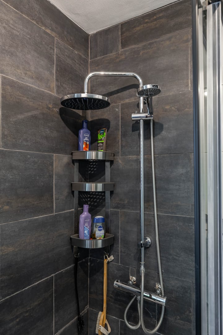 Photo 24 of Schaepmanstraat 86