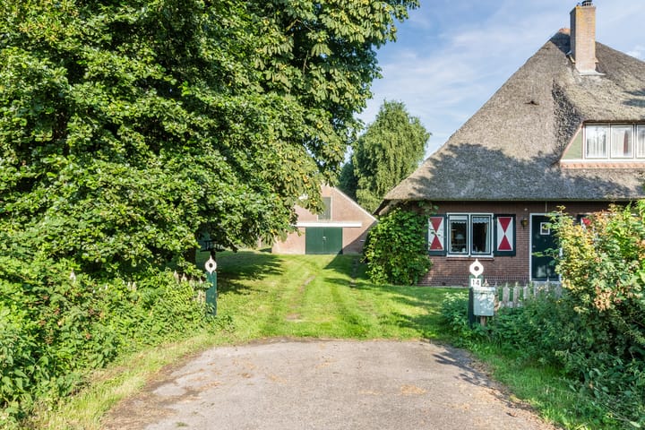 Photo 2 of Parallelweg 14