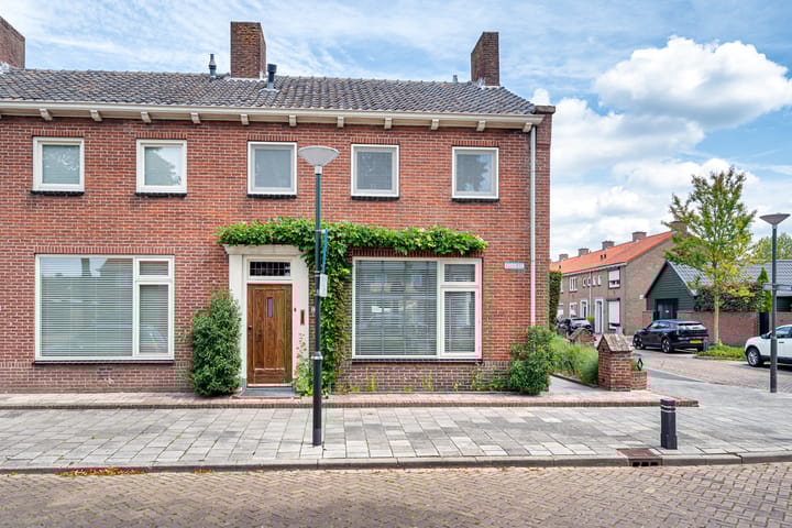 Photo 34 of Europalaan 12