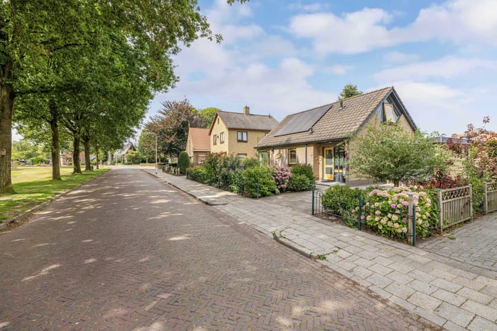 Photo 3 of Dwarsvaartweg 1-B