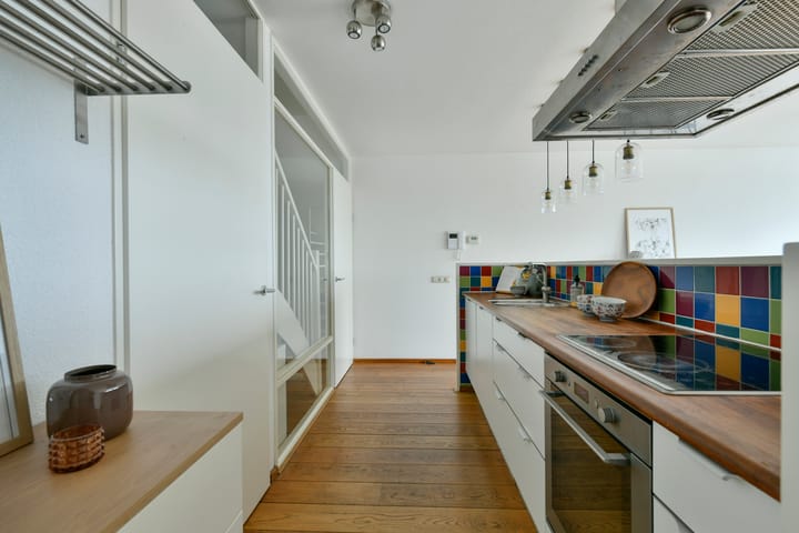 Foto 8 van Silodam 335