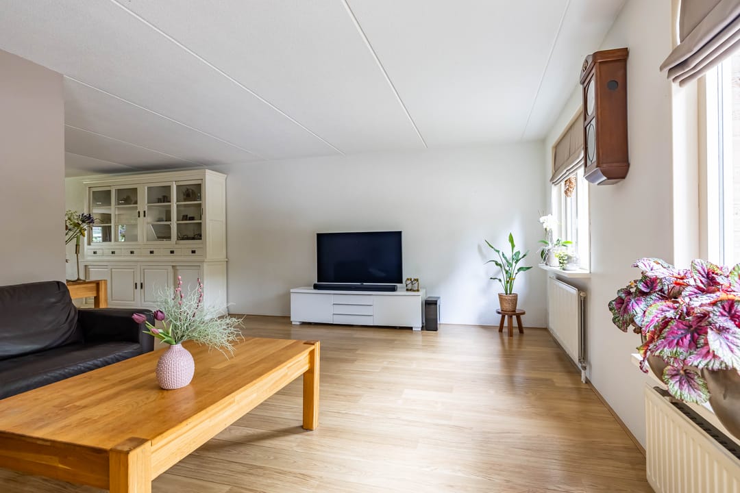 Photo 16 of Schoolstraat 33