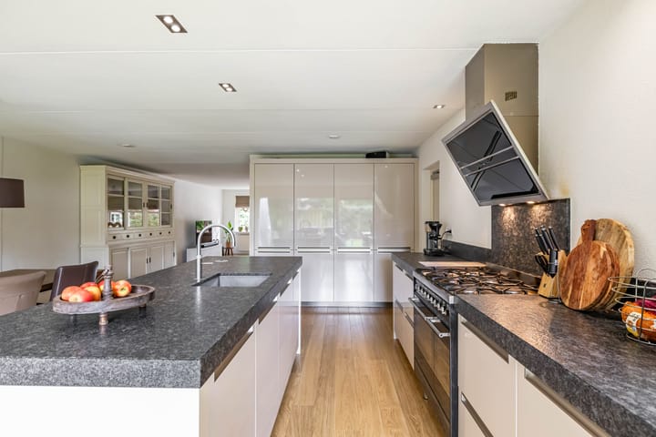 Foto 24 van Schoolstraat 33