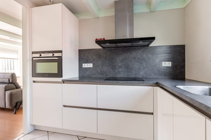 Foto 16 van Voorstraat 418