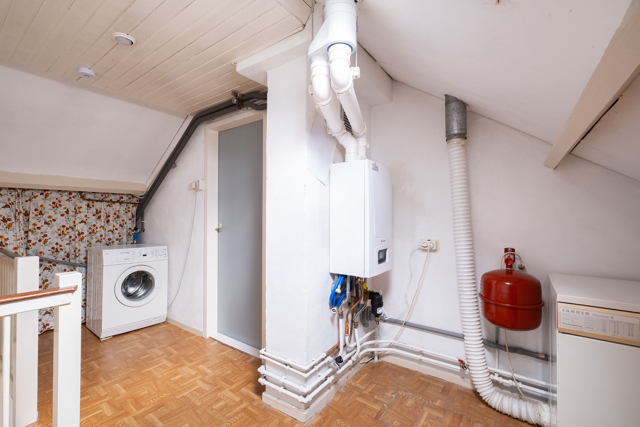 Foto 27 van J. van de Veldelaan 27