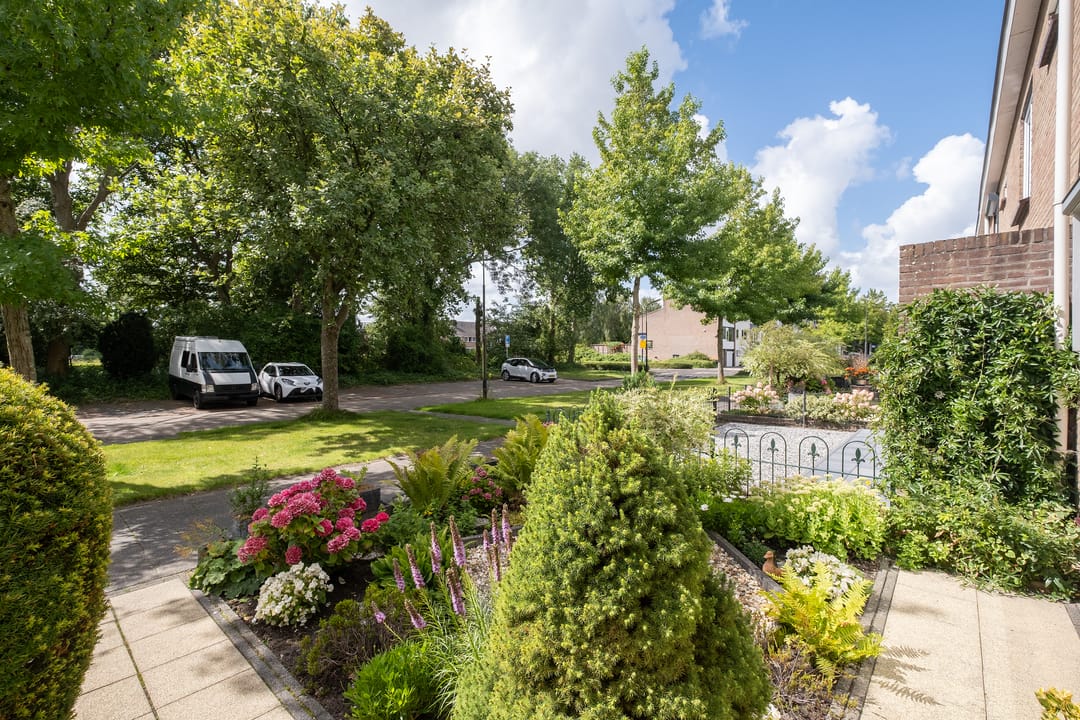 Foto 37 van J. van de Veldelaan 27