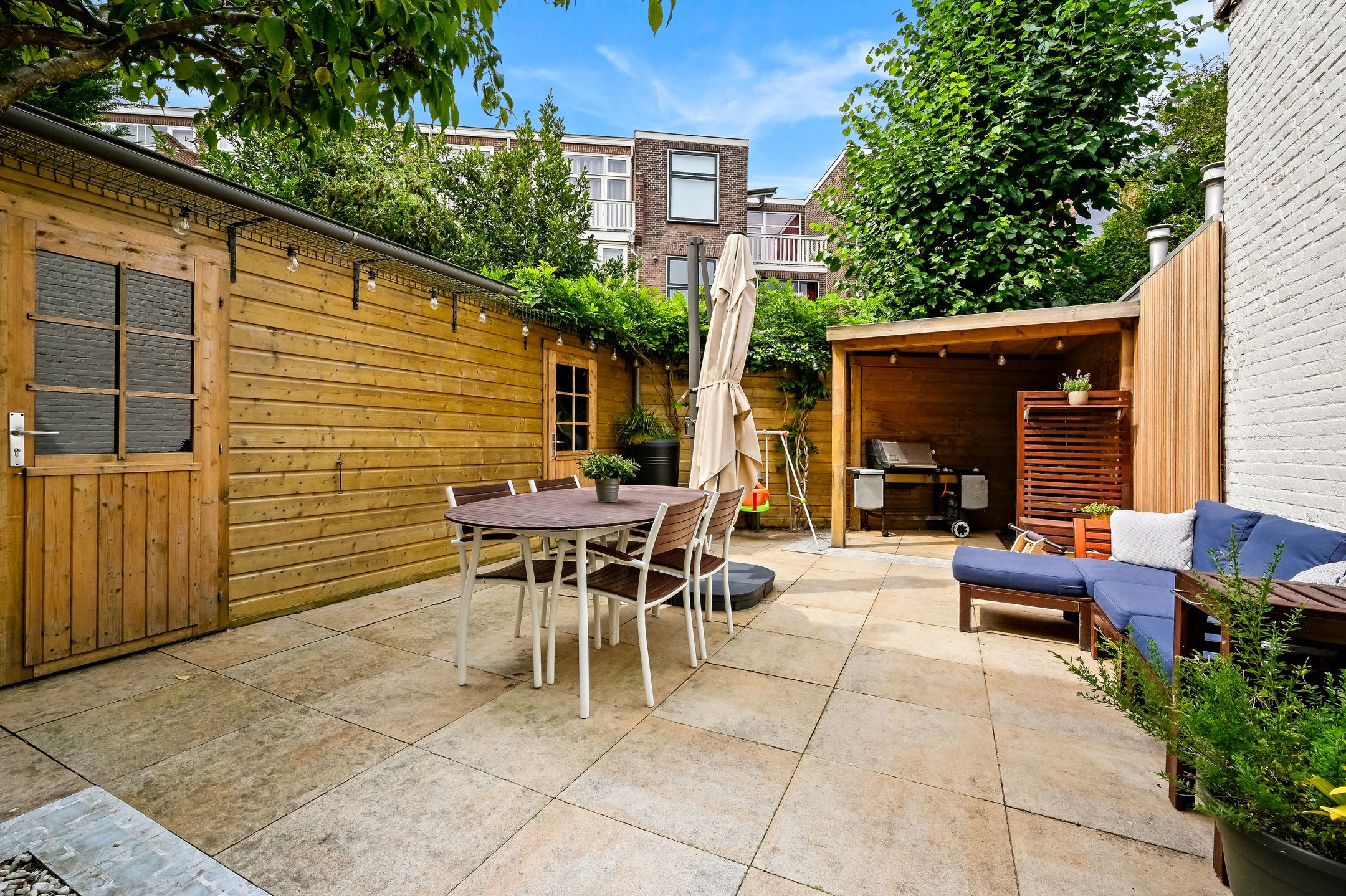 Photo 12 of Van Aerssenstraat 249