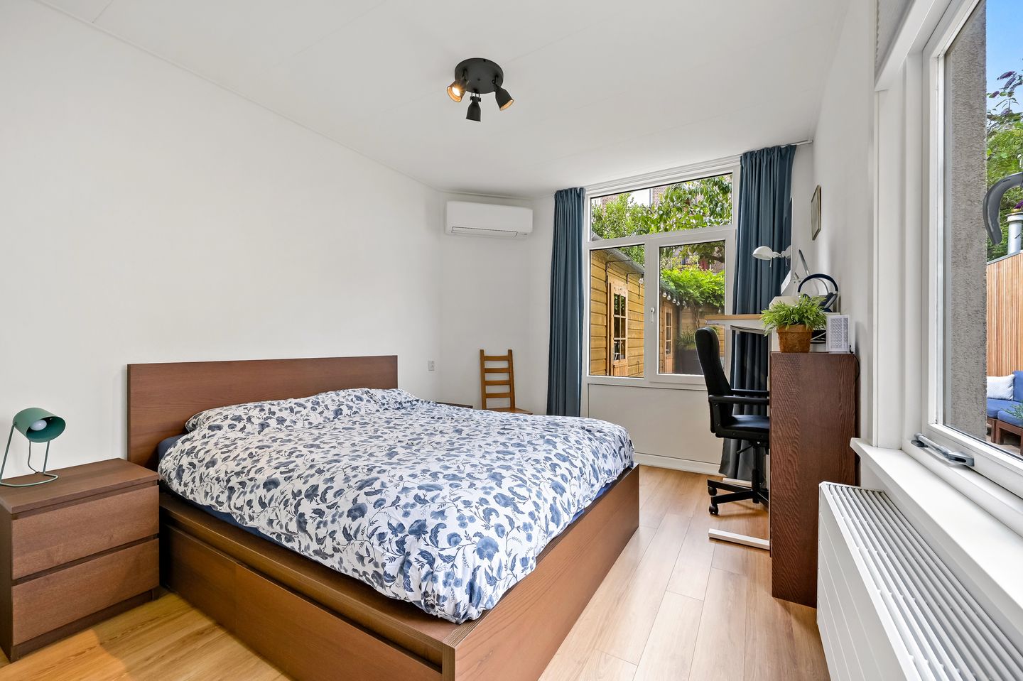 Photo 20 of Van Aerssenstraat 249