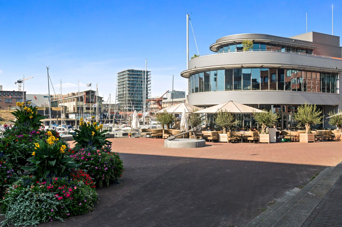 Photo 40 of Van Aerssenstraat 249