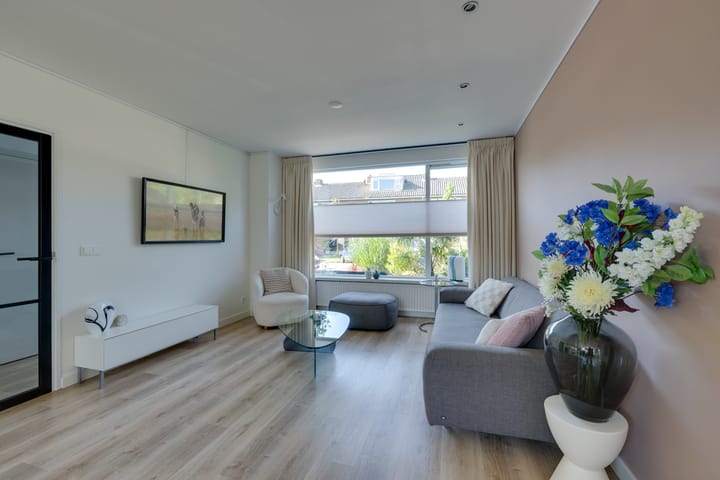 Foto 11 van Julianalaan 51