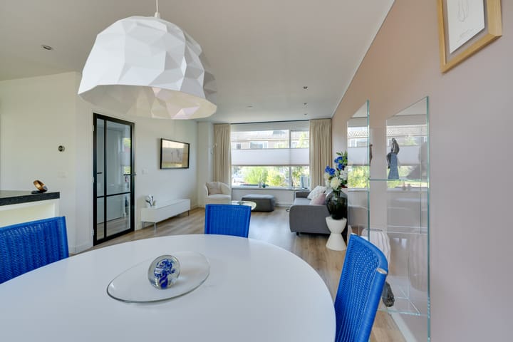 Foto 17 van Julianalaan 51