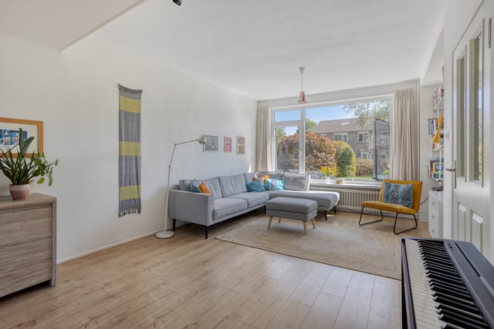 Foto 2 van Heilige Stoel 5013