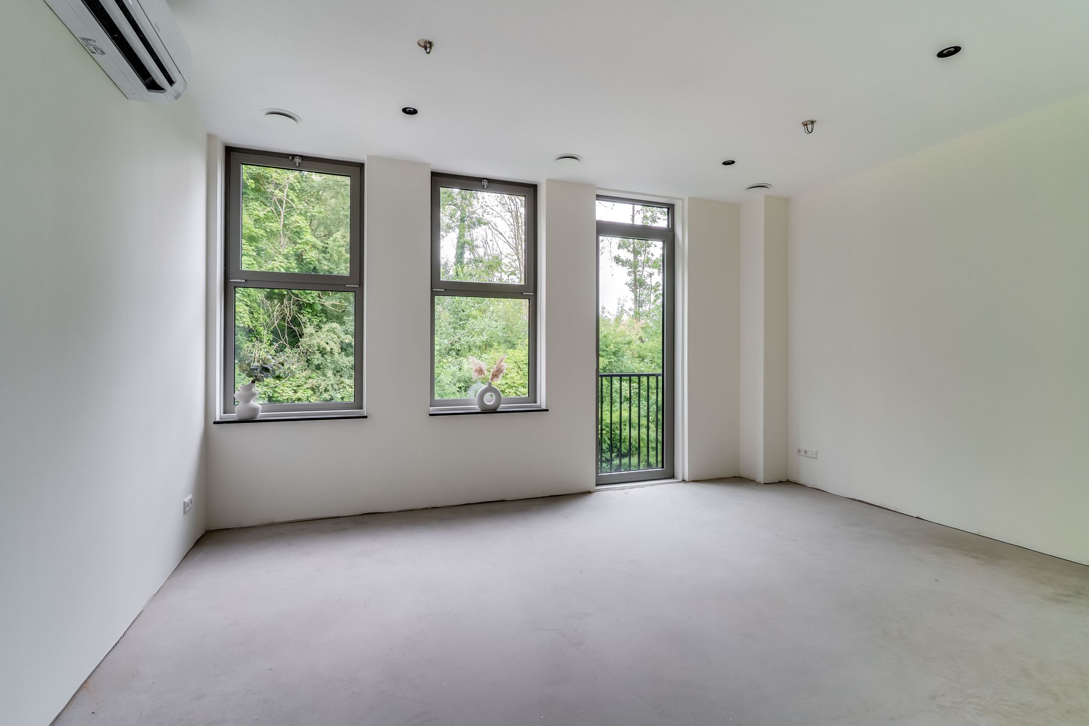 Foto 3 van Raadhuisplein 12