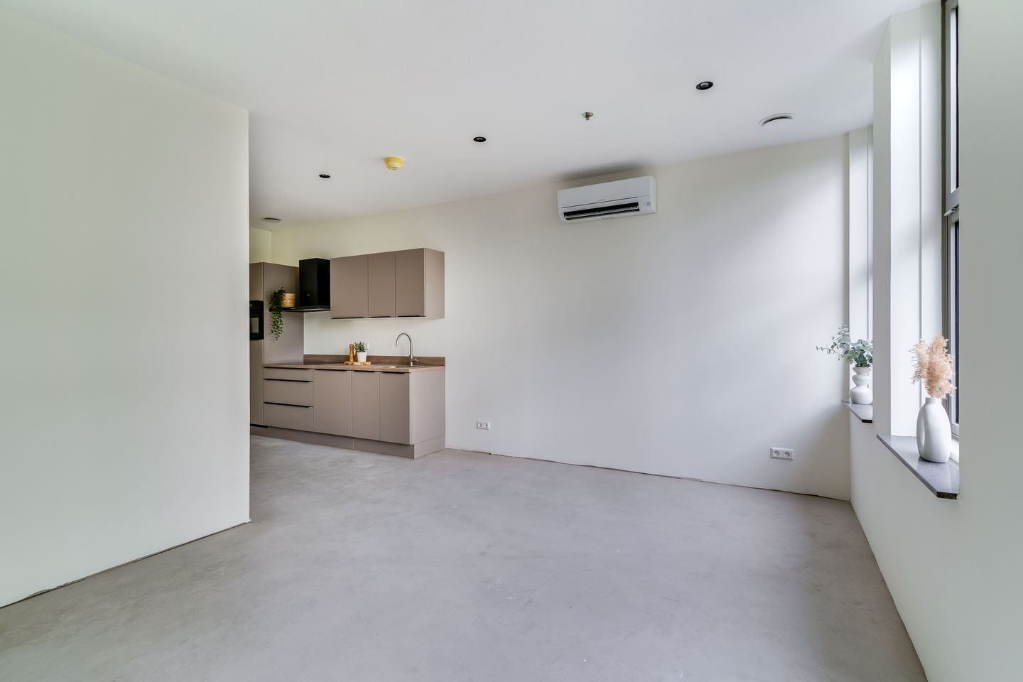 Foto 5 van Raadhuisplein 12