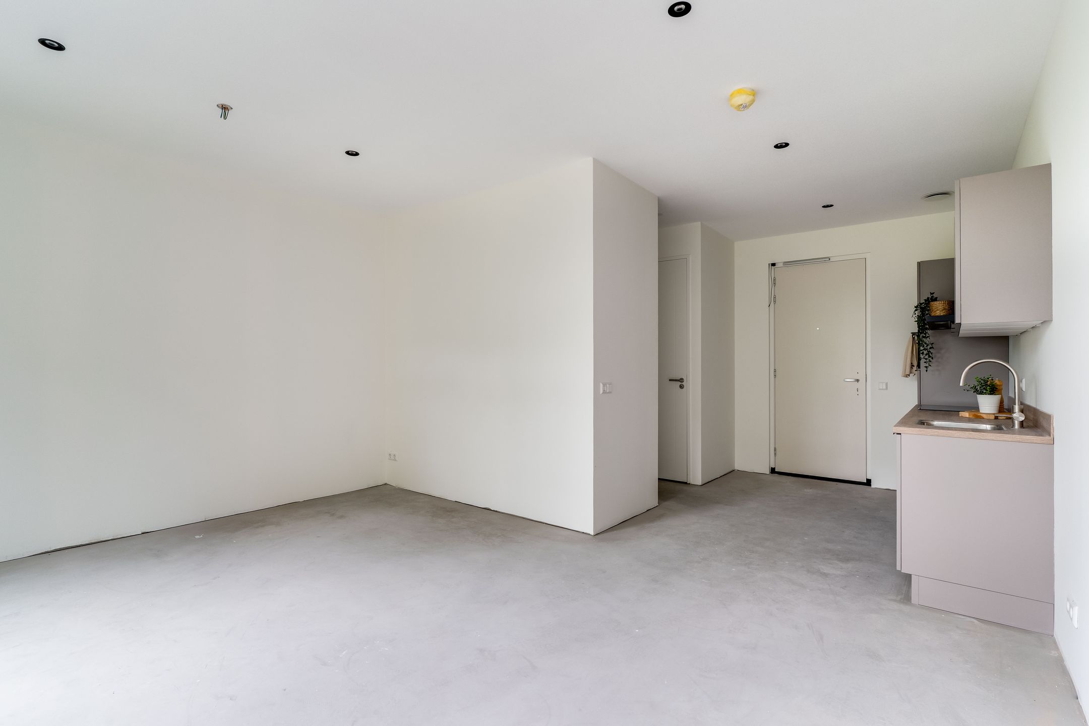 Foto 6 van Raadhuisplein 12