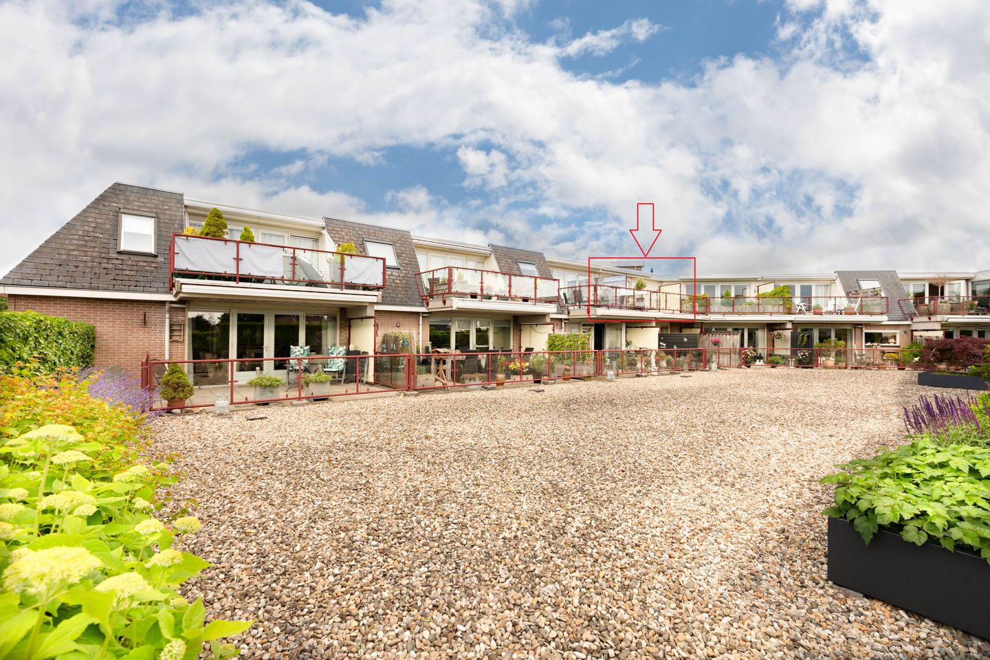 Photo 1 of Hoofdstraat 155-S