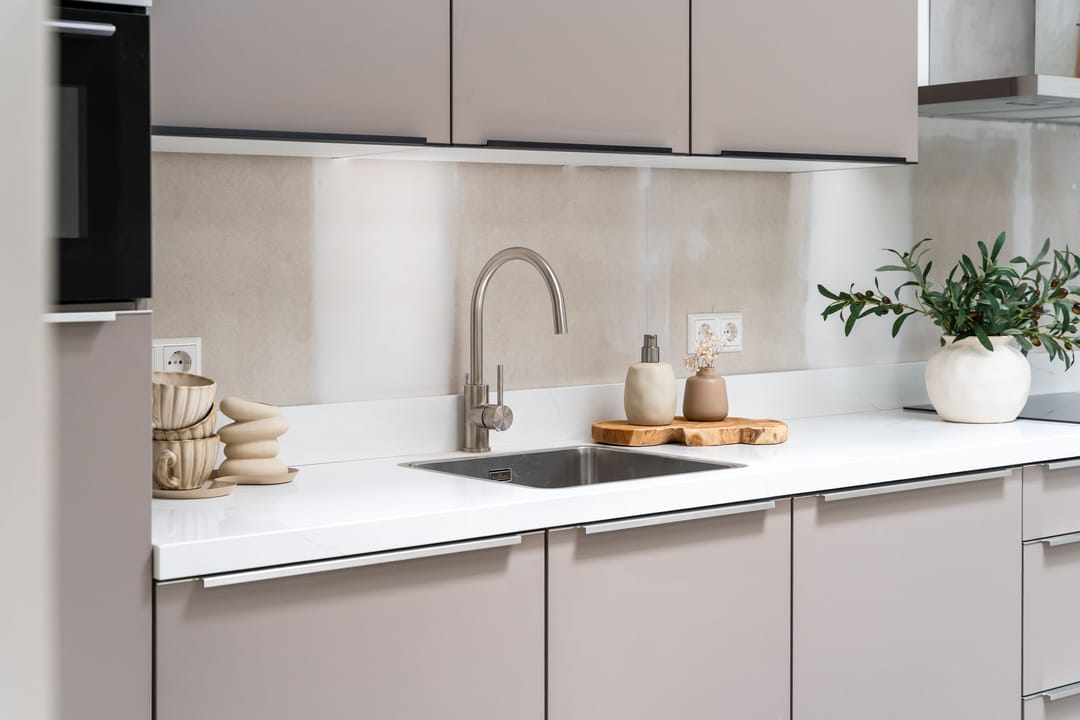 Photo 7 of Raadhuisplein 28