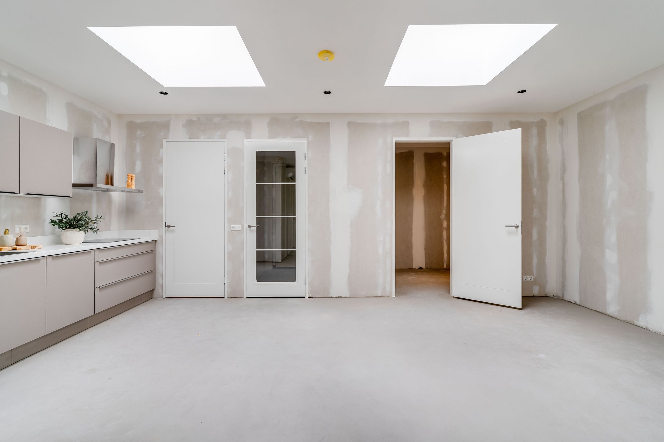 Photo 21 of Raadhuisplein 28