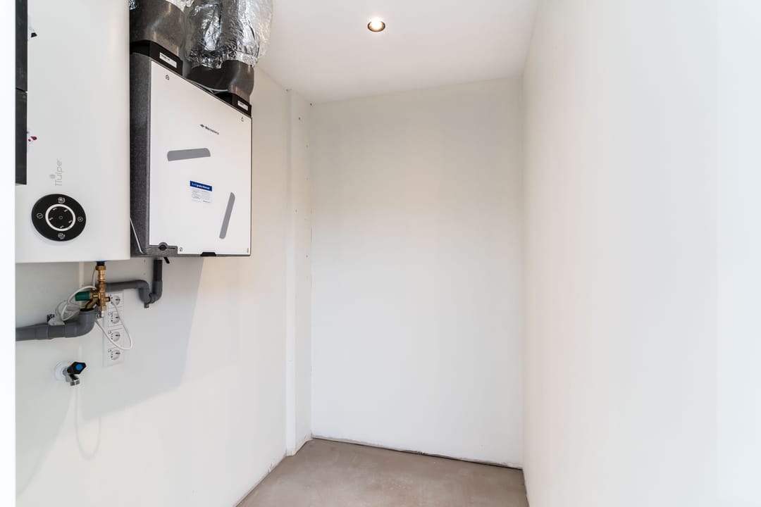 Photo 23 of Raadhuisplein 28