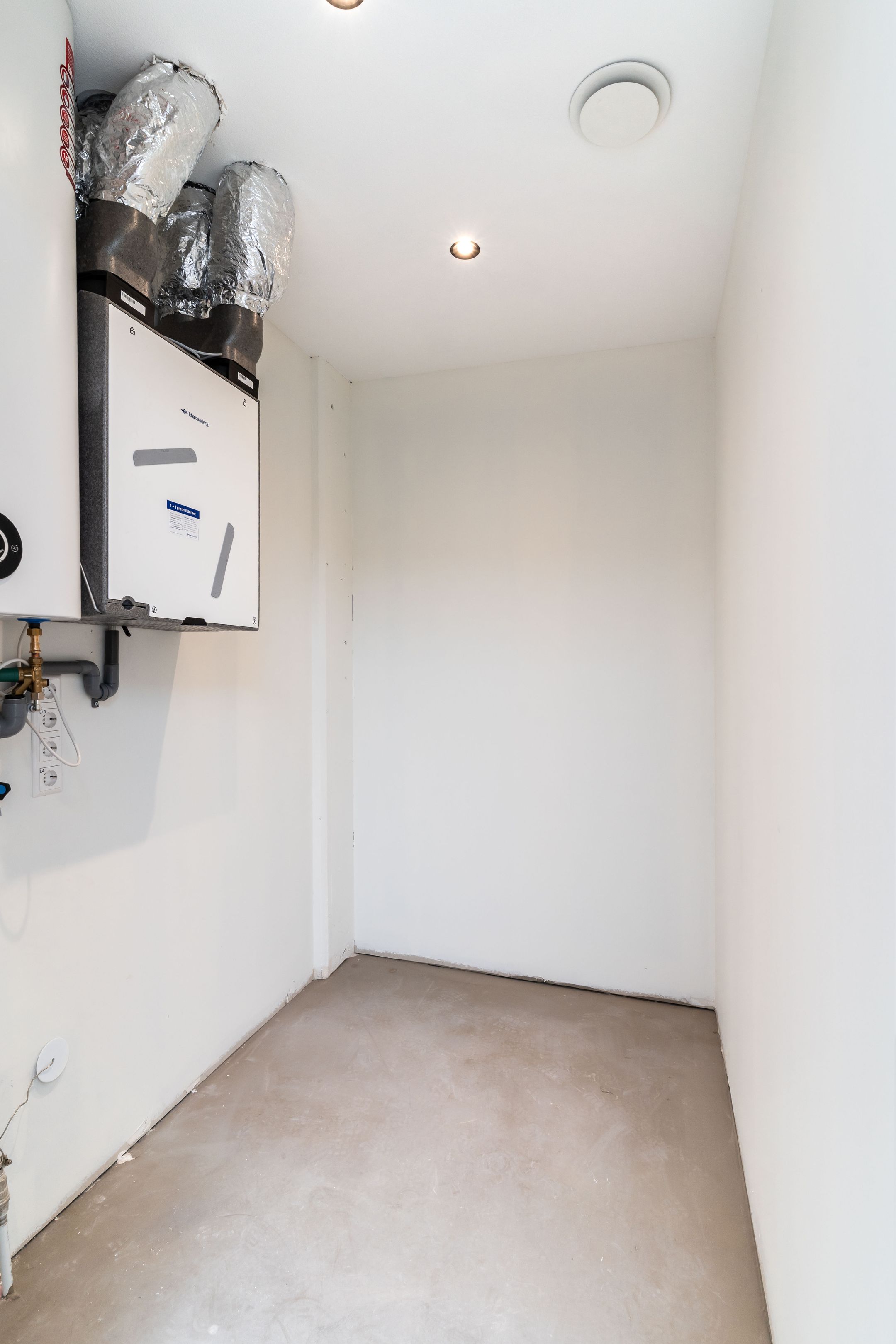 Photo 24 of Raadhuisplein 28