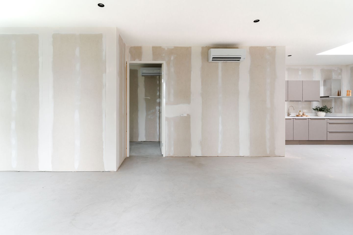 Photo 25 of Raadhuisplein 28